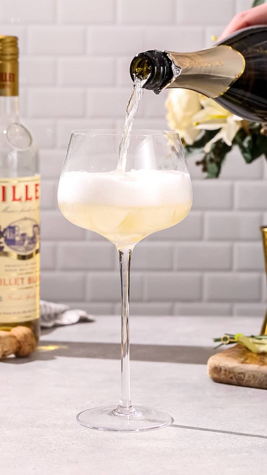 Spannende Lillet Spritzer Mit Prosecco Bilder